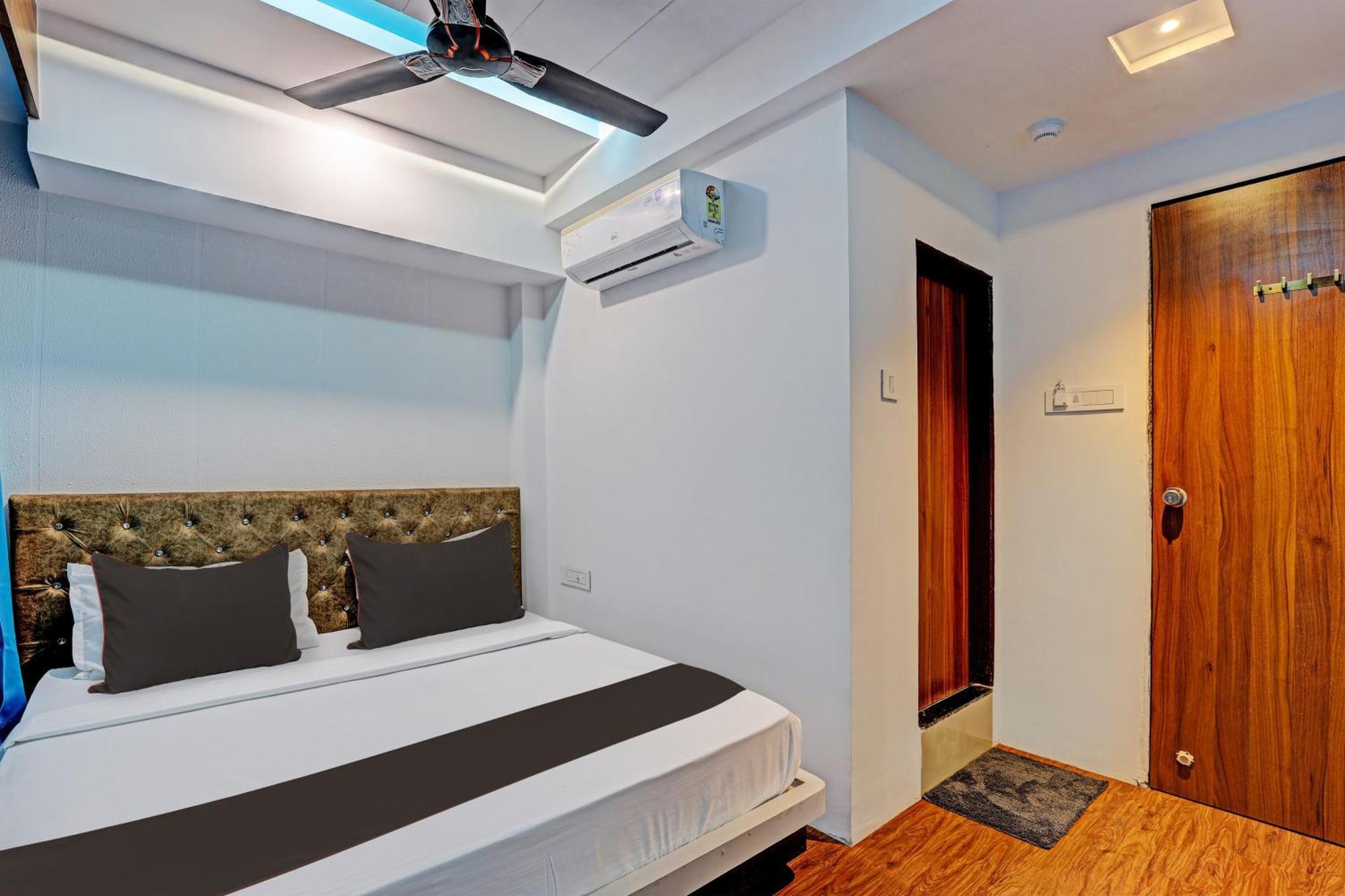 Collection O Hotel Swarg Surat Eksteriør billede